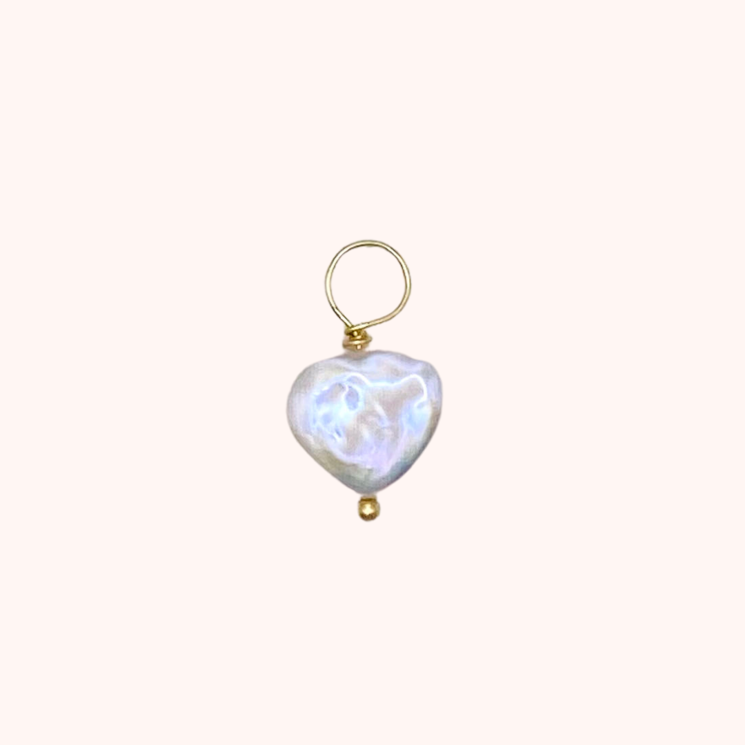 Heart pearl pendant